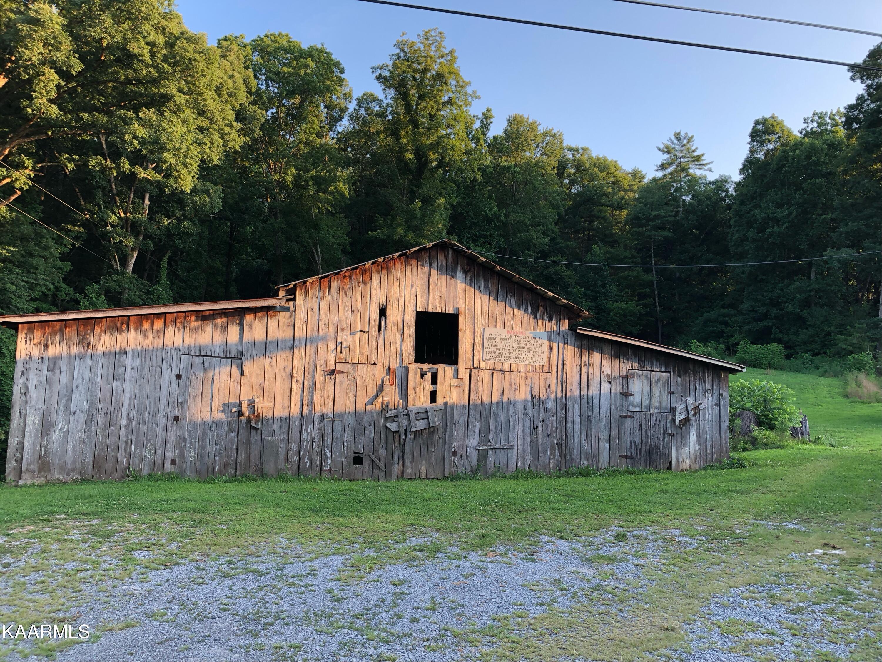 1027 Dry Valley Road Townsend, TN 37882 - Photo 8 of 17 IMG_6894