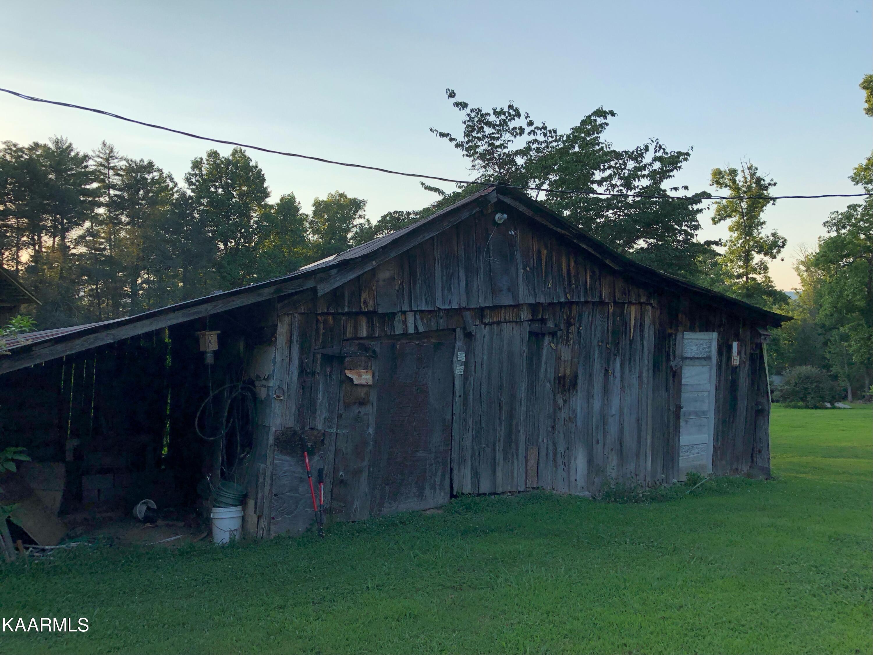 1027 Dry Valley Road Townsend, TN 37882 - Photo 10 of 17 IMG_6898