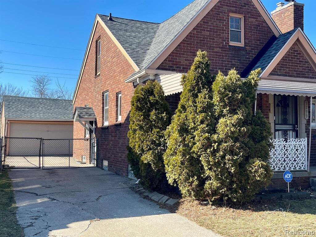 5299 Farmbrook Street Detroit, MI 48224 - Photo 2 of 20 20230506154548165055000000-o
