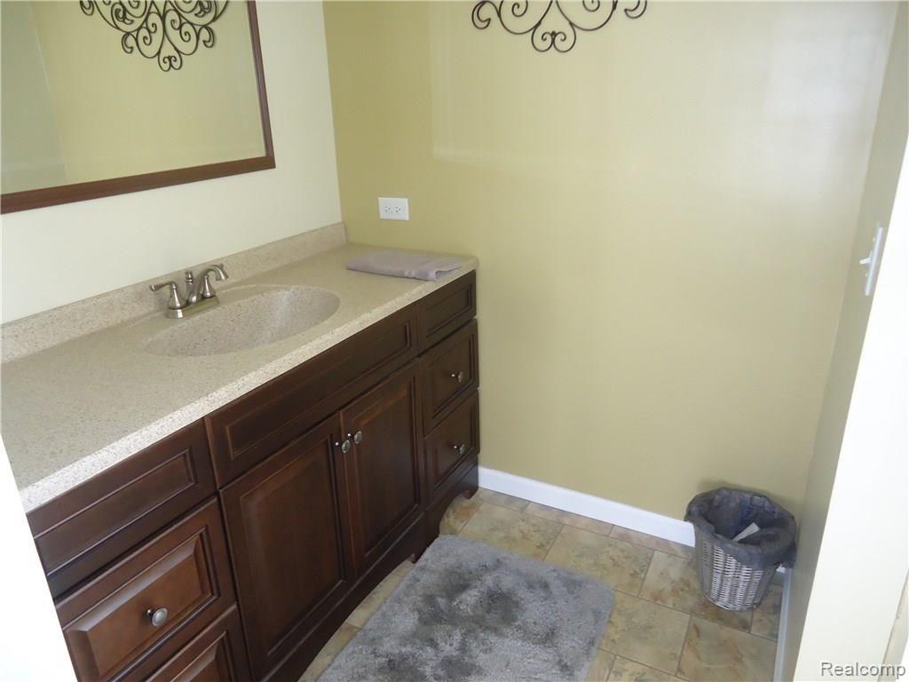 7211 Timber Ridge Trail Westland, MI 48185 - Photo 32 of 34 master bath 1.JPG