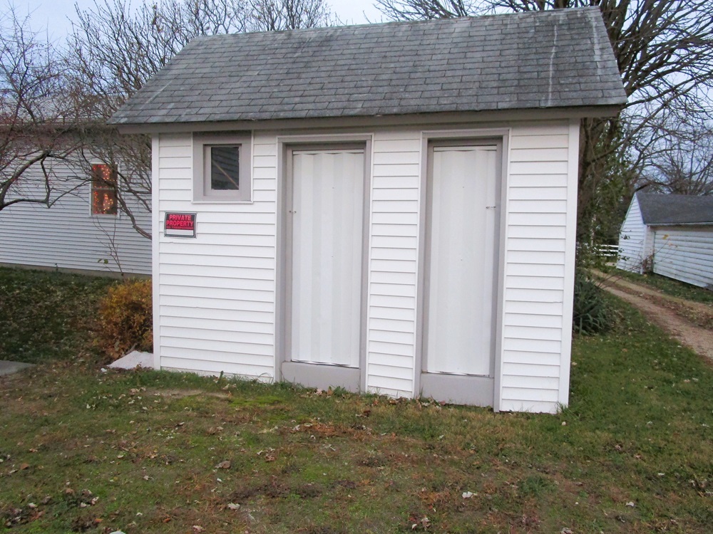 119 West Chestnut Street Compton, IL 61318 - Photo 27 of 27 a front view of a house
