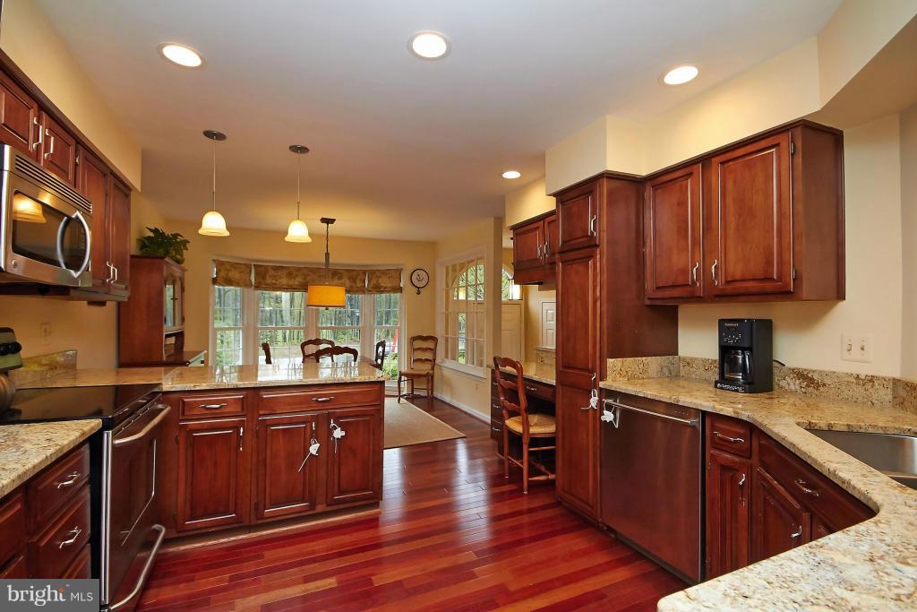 3865 Inverness Road Fairfax, VA 22033 - Photo 8 of 30 Kitchen