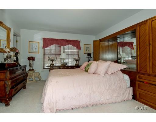 36W486 Bristol Road St. Charles, IL 60175 - Photo 12 of 16