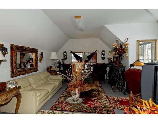 36W486 Bristol Road St. Charles, IL 60175 - Photo 9 of 16