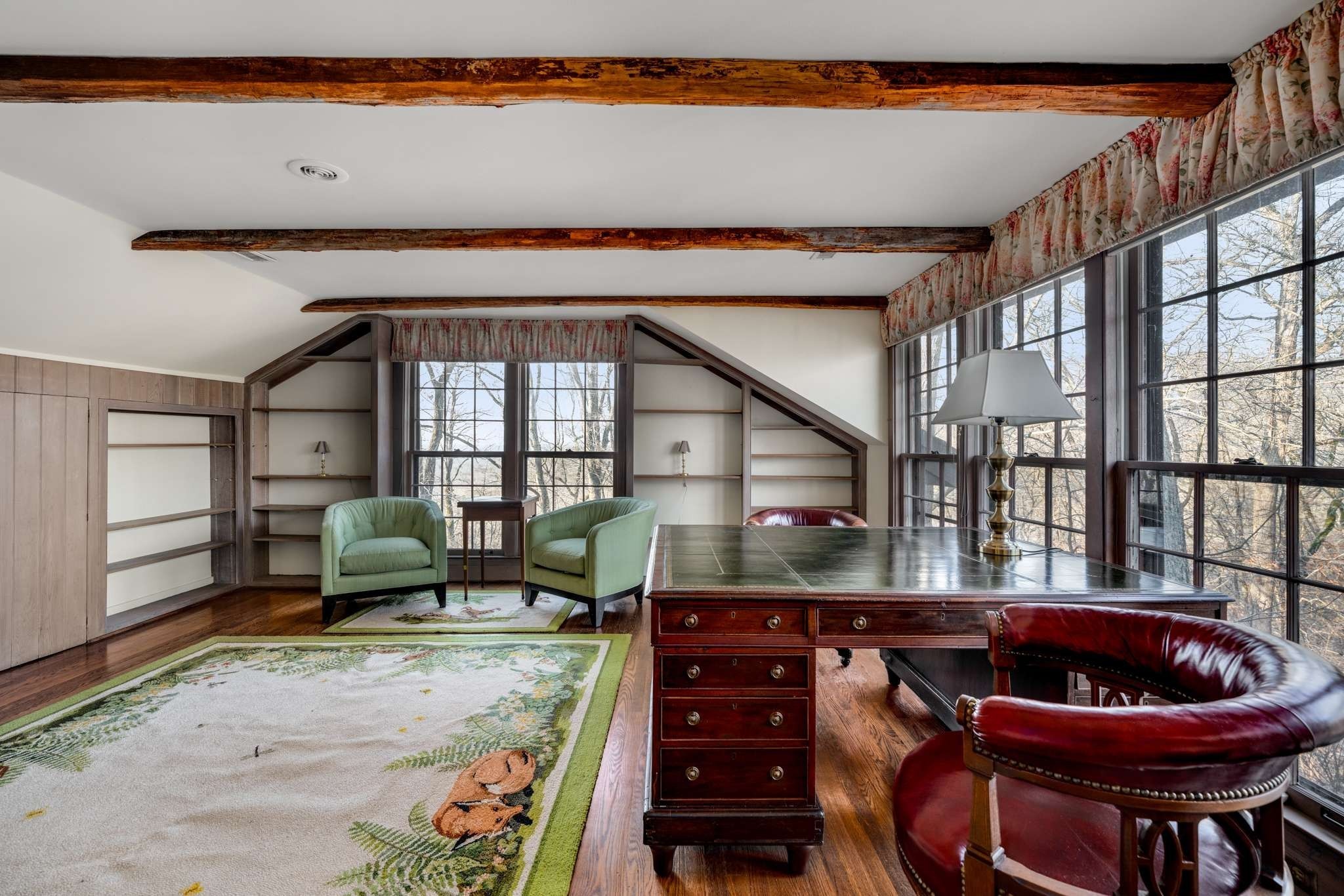 360 Vaughn Road Nashville, TN 37221 - Photo 11 of 36 a living room filled with furniture and a potted plant