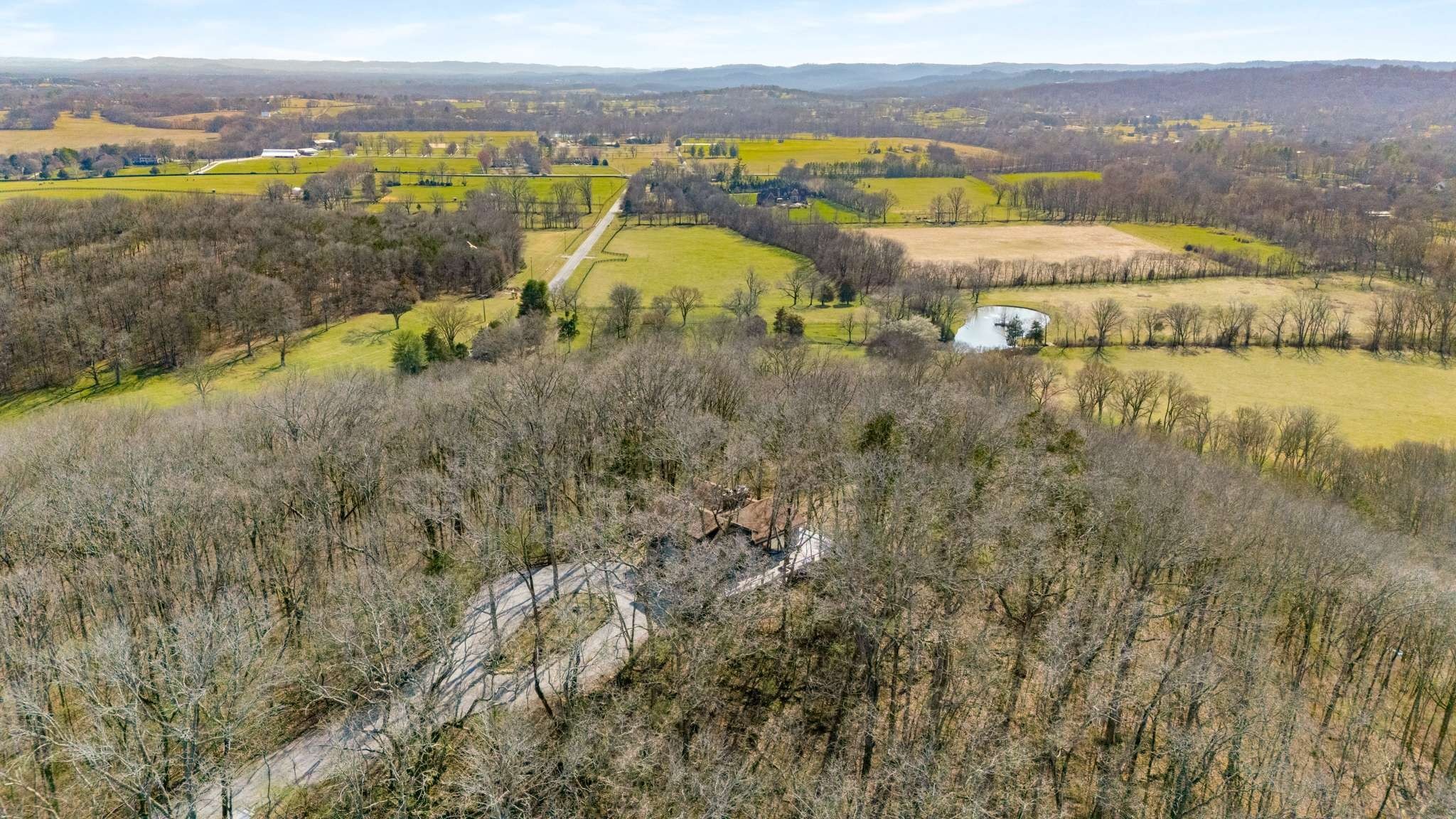 360 Vaughn Road Nashville, TN 37221 - Photo 33 of 36 a view of a city