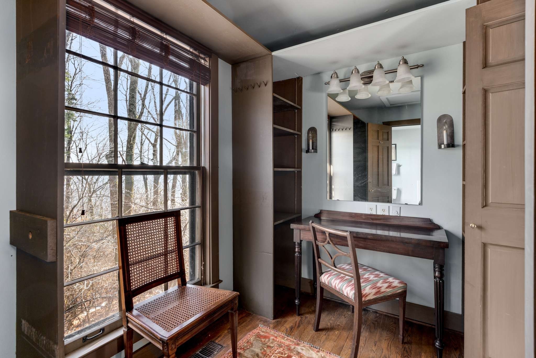 360 Vaughn Road Nashville, TN 37221 - Photo 10 of 36 a view of a hallway with furniture and front door