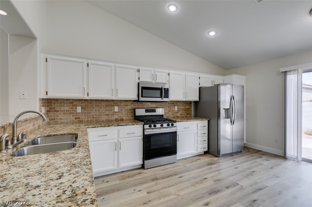 1904 Cardinal Point Street Henderson, NV 89012 - Photo 8 of 23