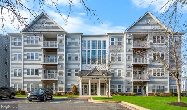 $310,000 | 524 Hopkins Landing Drive, Unit 524, Baltimore, MD 21221
