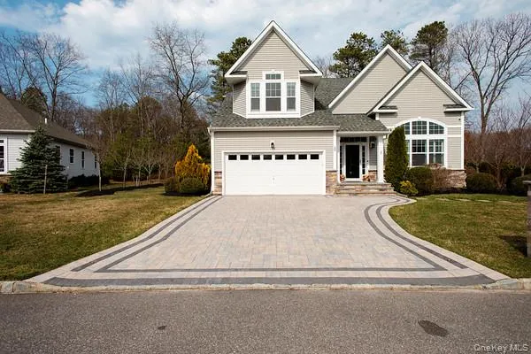 $889,999 | 29 Wild Flower Drive, Ridge, NY 11961