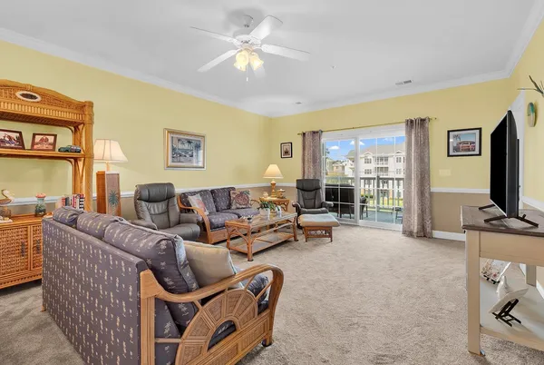 $229,900 | 4823 Magnolia Lake Drive, Unit 302, Myrtle Beach, SC 29577