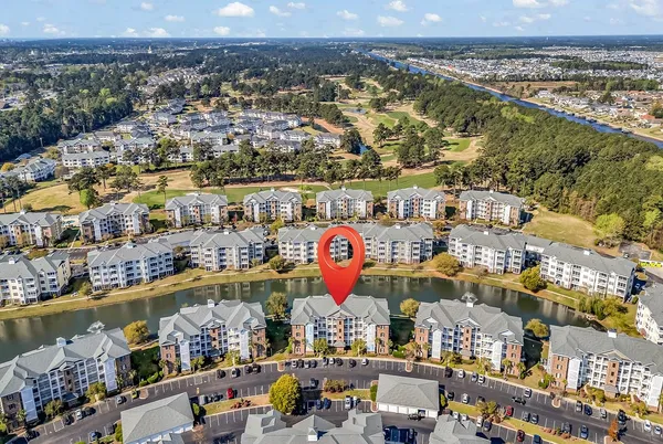 $229,900 | 4823 Magnolia Lake Drive, Unit 302, Myrtle Beach, SC 29577