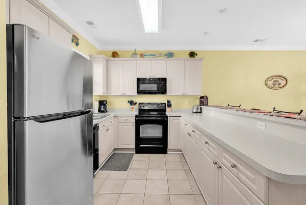 $229,900 | 4823 Magnolia Lake Drive, Unit 302, Myrtle Beach, SC 29577