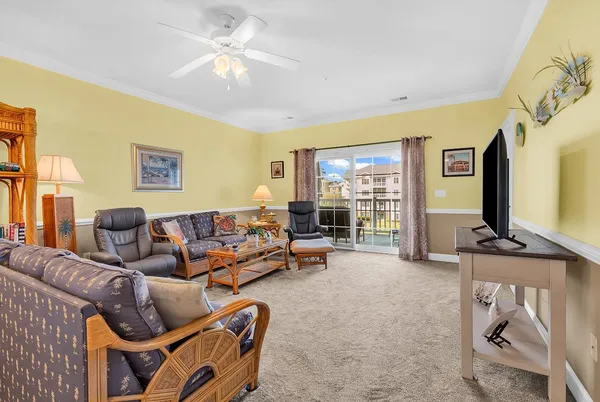 $229,900 | 4823 Magnolia Lake Drive, Unit 302, Myrtle Beach, SC 29577