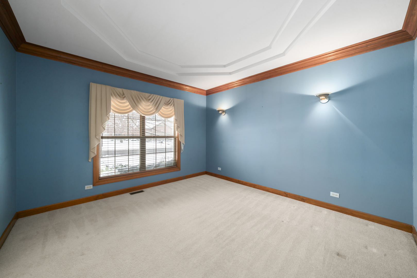 757 Merrill New Road Sugar Grove, IL 60554 - Photo 17 of 51 an empty room with a window