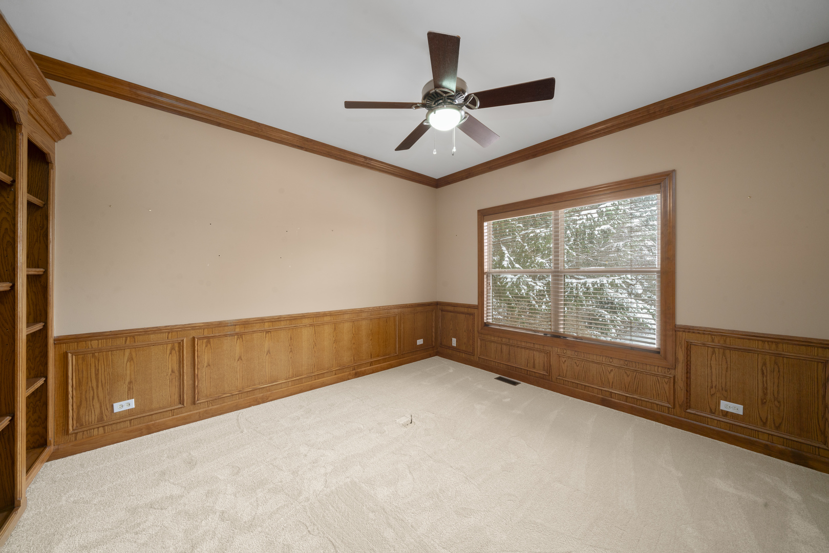 757 Merrill New Road Sugar Grove, IL 60554 - Photo 21 of 51 a view of an empty room with a window