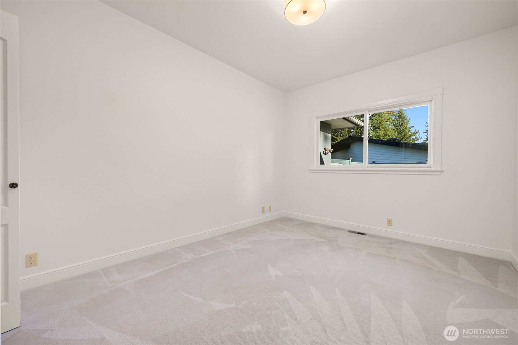 309 Bayside Road Bellingham, WA 98225 - Photo 32 of 40