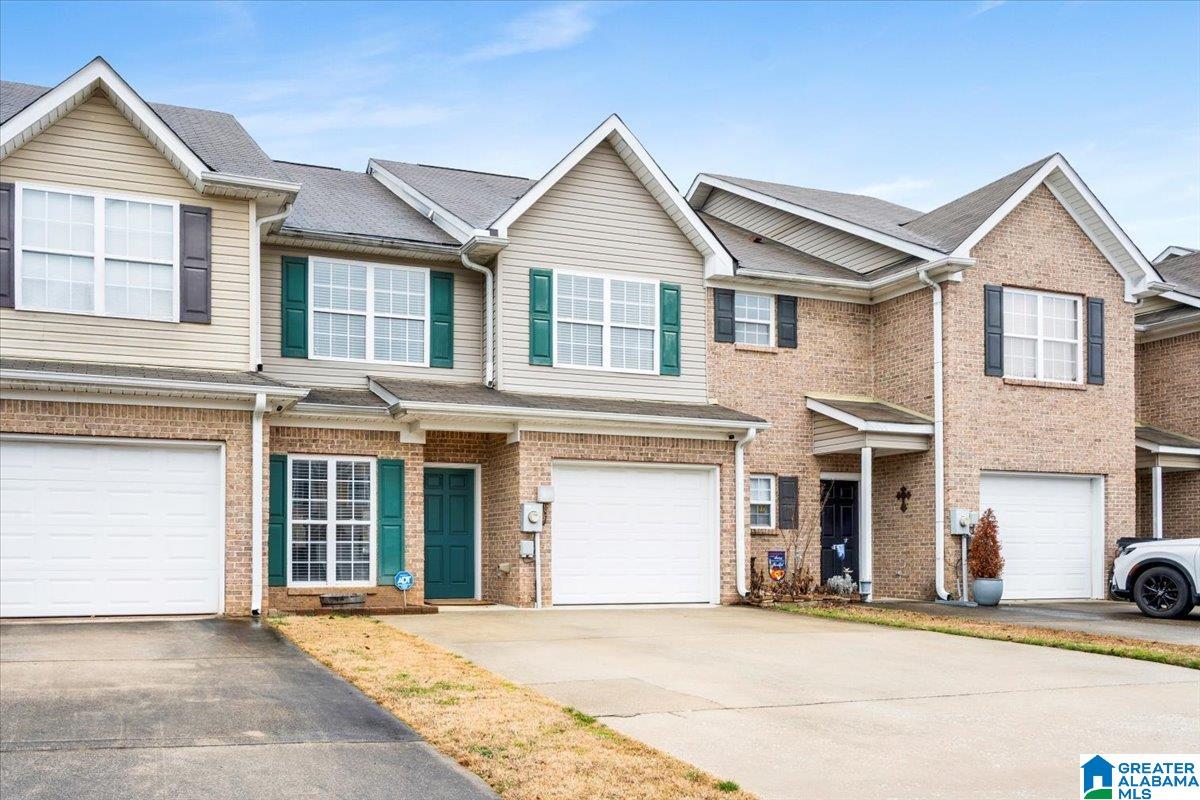 2026 Queens Court Moody, AL 35004 - Photo 2 of 31