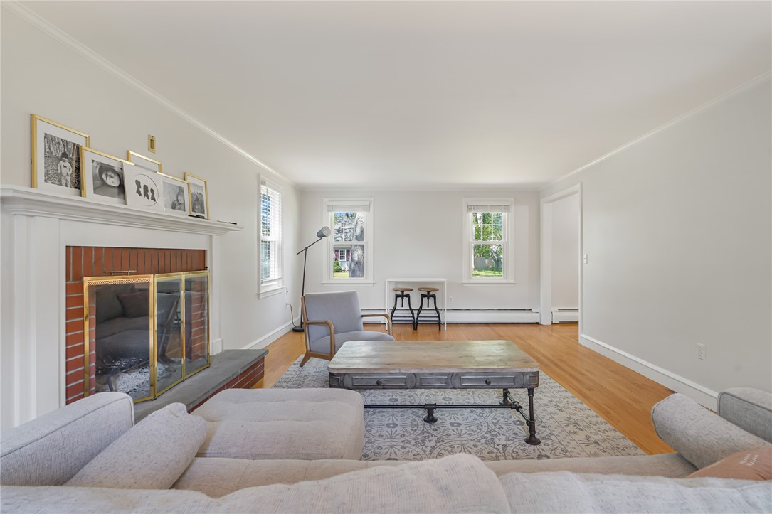 5 Indigo Road Barrington, RI 02806 - Photo 10 of 46