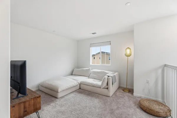 $459,000 | 6672 East Washington Avenue, Fresno, CA 93727