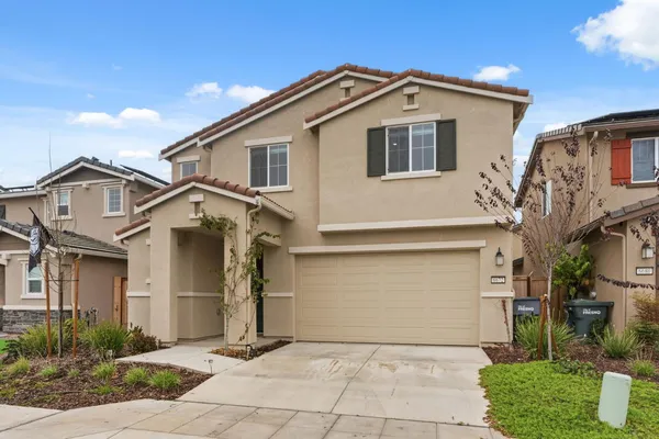 $459,000 | 6672 East Washington Avenue, Fresno, CA 93727