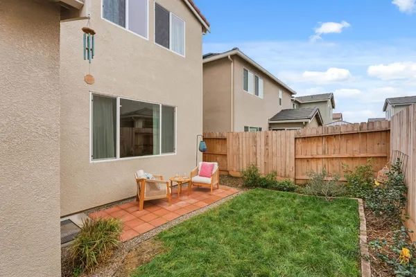 $459,000 | 6672 East Washington Avenue, Fresno, CA 93727
