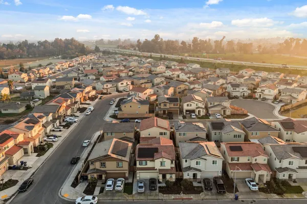 $459,000 | 6672 East Washington Avenue, Fresno, CA 93727