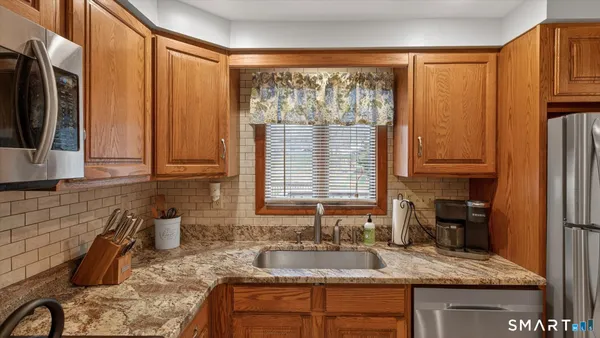 $450,000 | Undisclosed Address, South Windsor, CT 06074