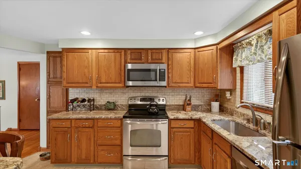 $450,000 | Undisclosed Address, South Windsor, CT 06074