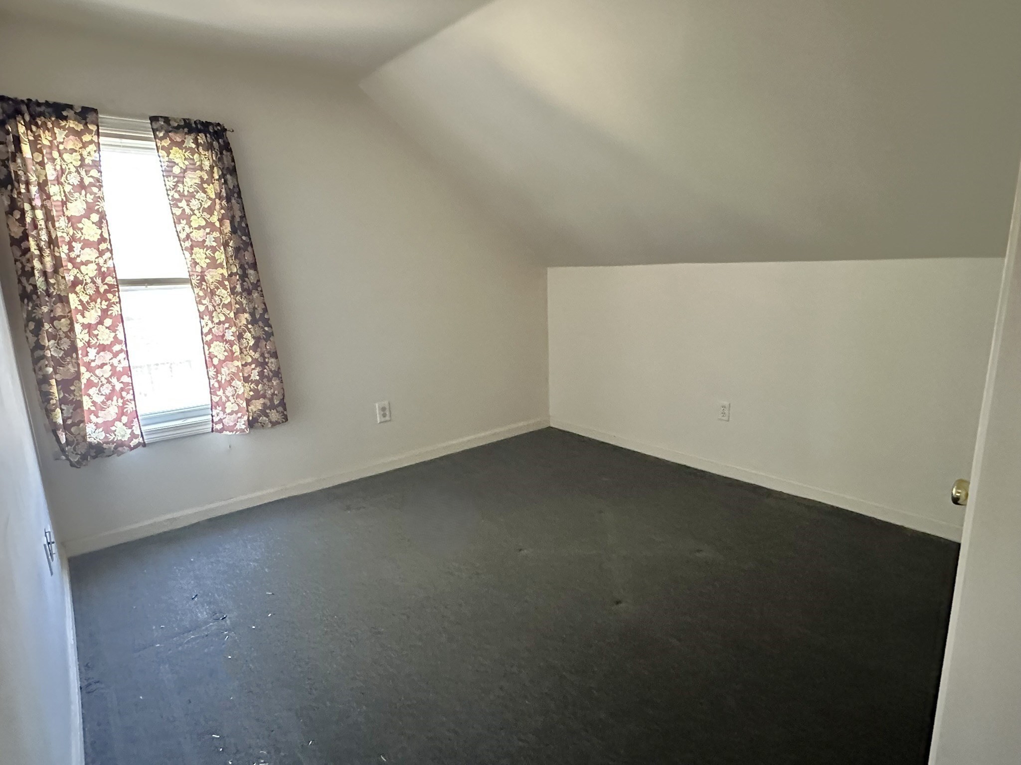1791 South Main Street, Unit 3 Fall River, MA 02724 - Photo 9 of 14 Gallery Image 9