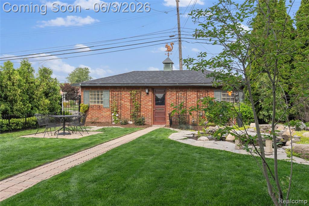2470 Riverside Drive Trenton, MI 48183 - Photo 4 of 78