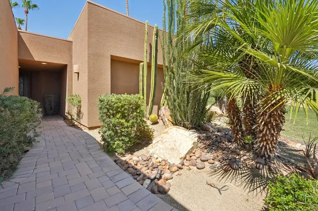 $999,000 | 73457 Irontree Drive, Palm Desert, CA 92260