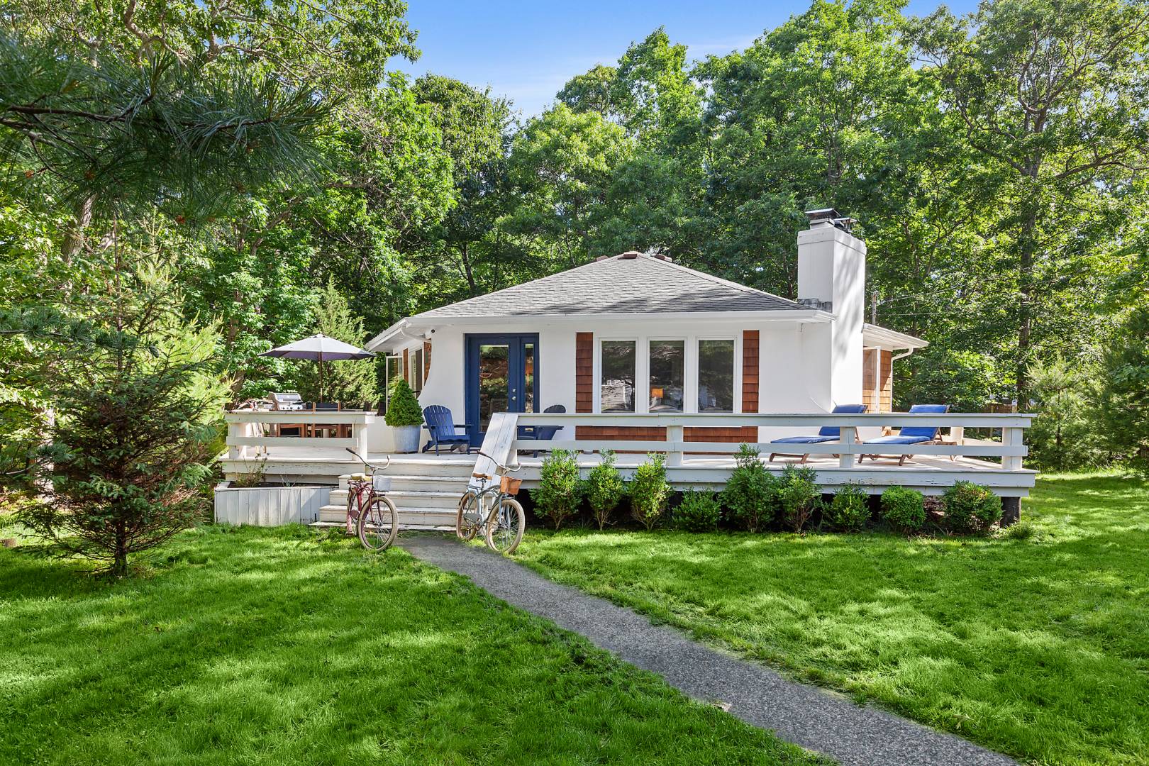 73 Water Hole Road East Hampton, NY 11937 - Photo 1 of 17 Gallery Image 1