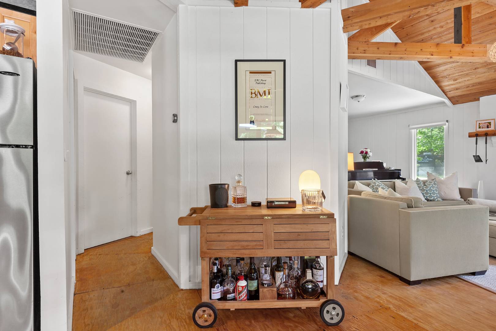 73 Water Hole Road East Hampton, NY 11937 - Photo 7 of 17 Gallery Image 7