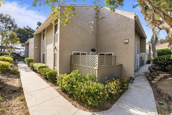 $449,900 | 6333 College Grove Way, Unit 6104, San Diego, CA 92115
