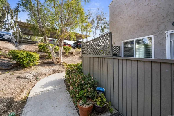 $449,900 | 6333 College Grove Way, Unit 6104, San Diego, CA 92115