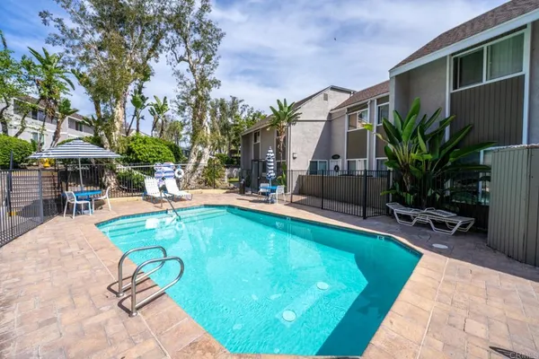 $449,900 | 6333 College Grove Way, Unit 6104, San Diego, CA 92115