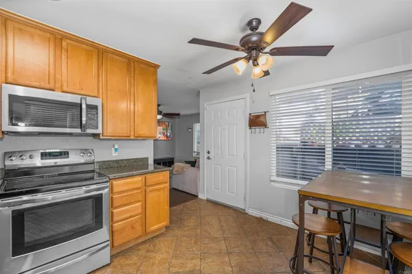 $449,900 | 6333 College Grove Way, Unit 6104, San Diego, CA 92115