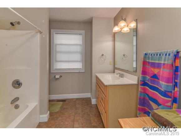 91 Millbrook Road Asheville, NC 28806 - Photo 11 of 24 Gallery Image 11