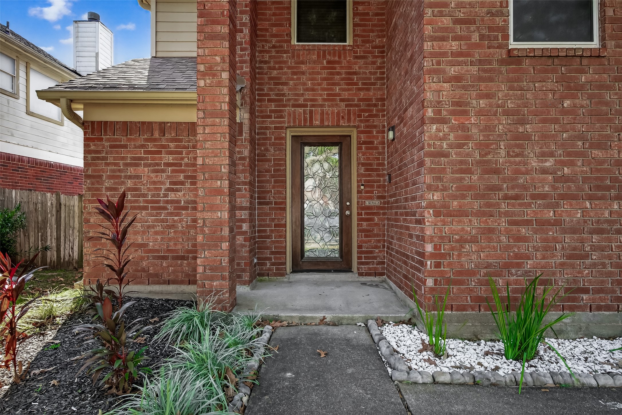 618 Bold Ruler Drive Stafford, TX 77477 - Photo 3 of 35