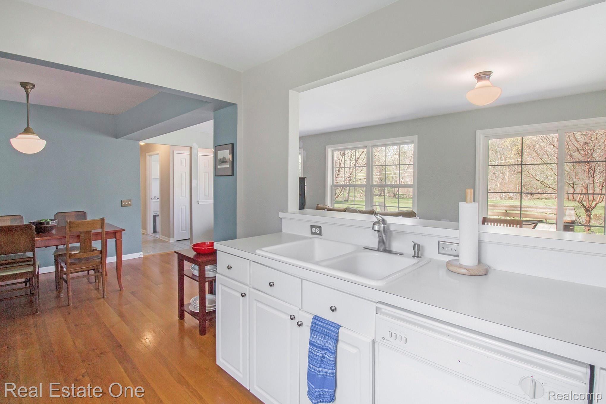 16965 Merriman Road Livonia, MI 48154 - Photo 14 of 34 IMG_6661.jpg