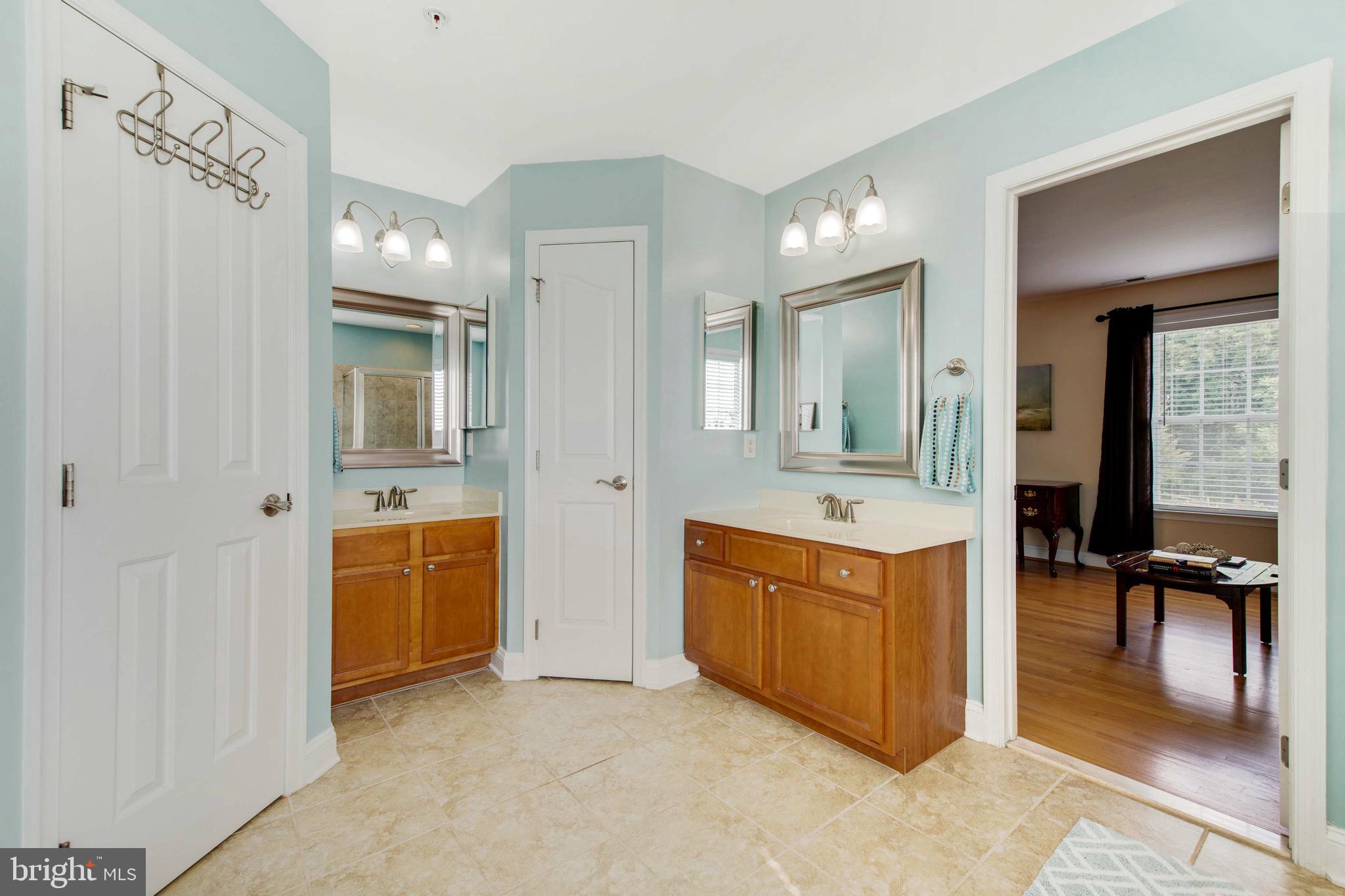 1066 Berberi Road Westminster, MD 21157 - Photo 23 of 58 Primary Bath