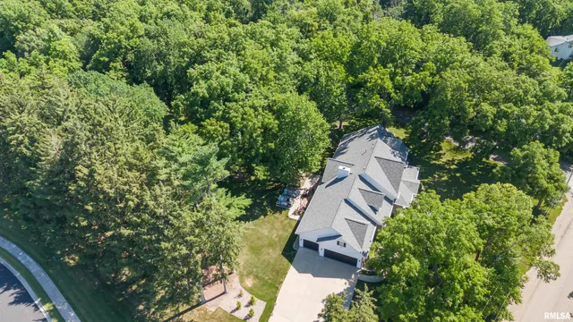 $725,000 | 5821 West Dickison Cemetery Road, Dunlap, IL 61525