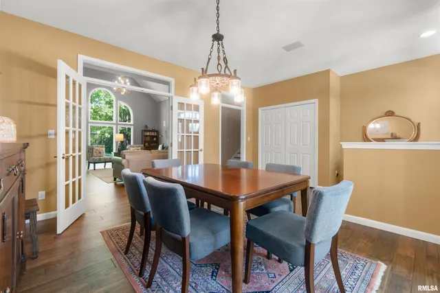 $725,000 | 5821 West Dickison Cemetery Road, Dunlap, IL 61525