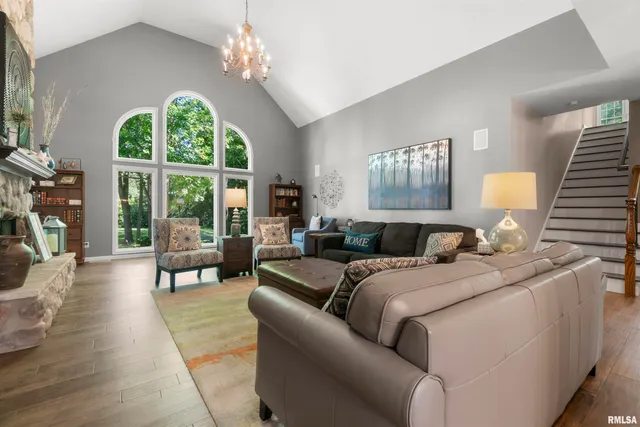 $725,000 | 5821 West Dickison Cemetery Road, Dunlap, IL 61525