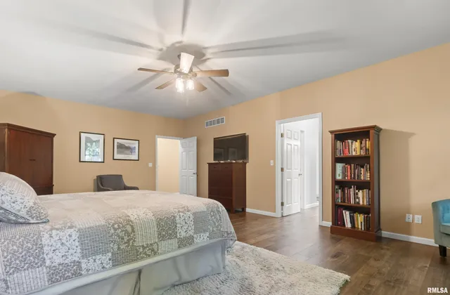 $725,000 | 5821 West Dickison Cemetery Road, Dunlap, IL 61525