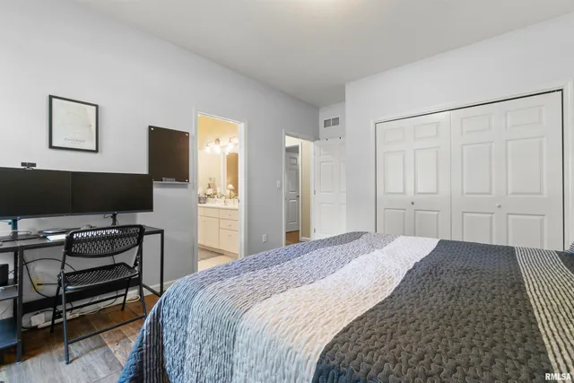 $725,000 | 5821 West Dickison Cemetery Road, Dunlap, IL 61525