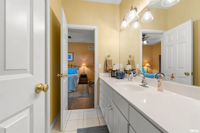 $725,000 | 5821 West Dickison Cemetery Road, Dunlap, IL 61525