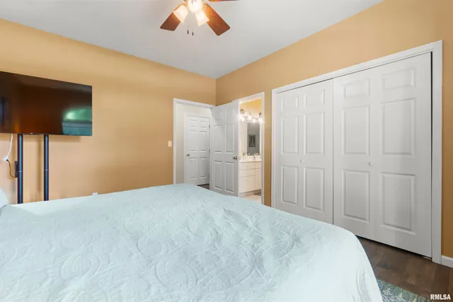 $725,000 | 5821 West Dickison Cemetery Road, Dunlap, IL 61525