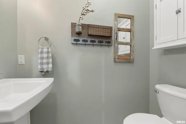 $725,000 | 5821 West Dickison Cemetery Road, Dunlap, IL 61525